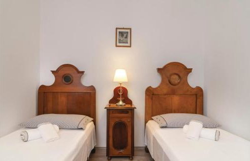 Stunning Home In Primosten With Kitchen - Photo 17