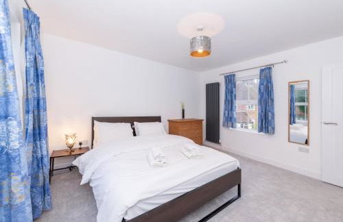 Charming Modern Home in Central Wokingham - Pass the Keys - Foto 1