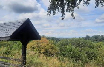 Lanarkshire Apartment- Views- Sleeps 4- Balcony - Photo 23