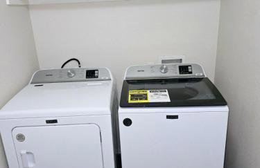 Dallas Lakeside Bliss Stay - Private Pool, Air hockey and High speed internet - Foto 24