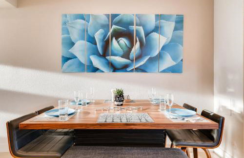 Fancy Townhome Near Old Town, Breweries and River! - Foto 58