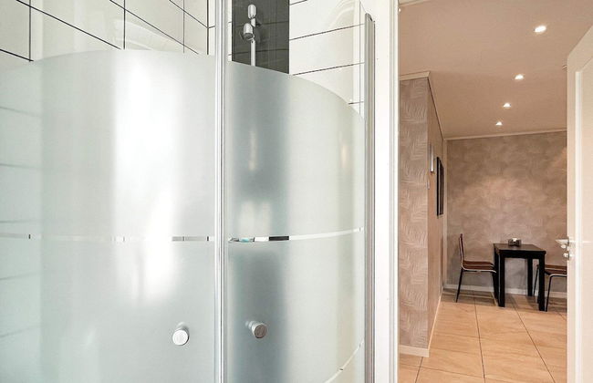 4 Person Holiday Home in Hoviksnas - Photo 7