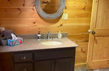 Smoke Rise Barn · Great Lake Front, Large Dock, 4bdrm, Pool Table - Foto 33