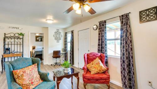 Thackerville Getaway with Porch - Near WinStar! - Foto 3