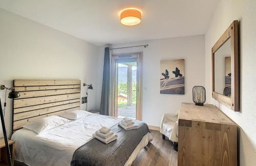 Demi-chalet de luxe avec piscine et vue Mont Blanc - FR-1-560-71 - Photo 15