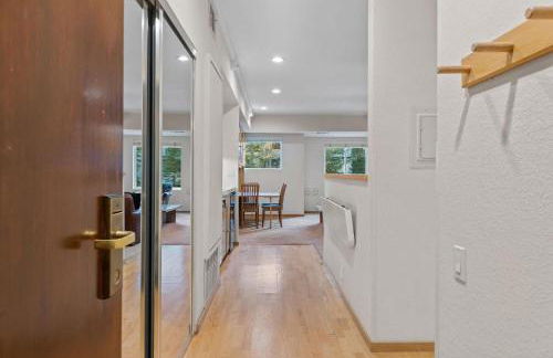 Palisades Tahoe Lodge Rentals Studio #232 - Foto 10