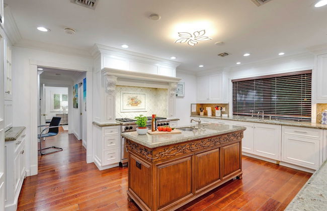 Coral Ridge Getaway by Avantstay Pool, Hot Tub, Billiards + 5mins to Beach! - Foto 16