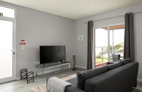 Casa da Relva com Piscina Aquecida Interna - Foto 17