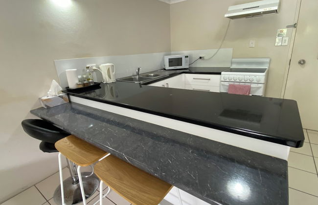 Reef Gateway Apartments - Photo 19