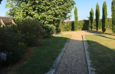 La Longère de Chillac campagne chic jacuzzi - Foto 9