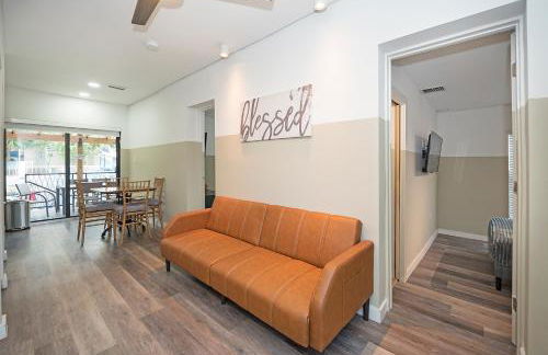 Luxury RiverFront By Renzzi - Photo 16