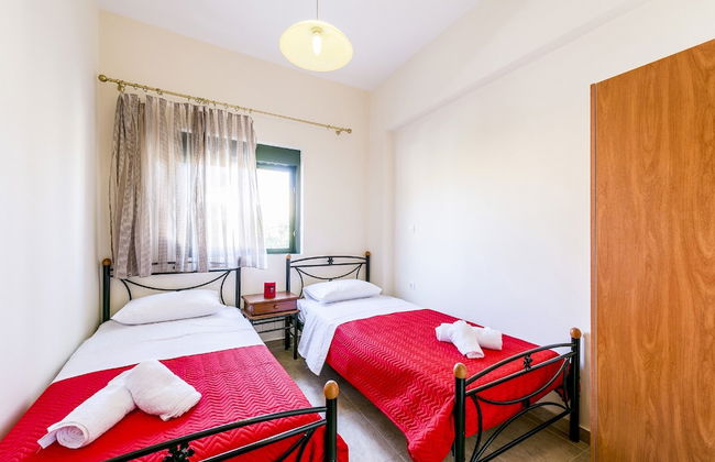 Blue Asteri Villa - Photo 4