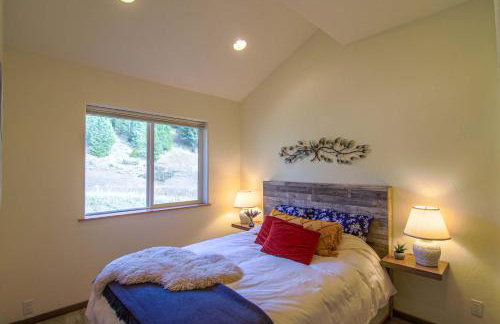 Big Sky Basecamp Walk to Trails + Private Patio - Foto 5