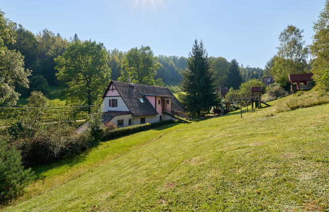 2 bedroom Apartment in Stárkov with swimming pool and garden - Photo 45