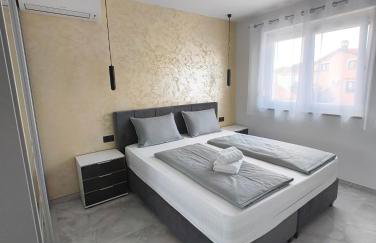 Apartments Ivana with the pool - Photo 17