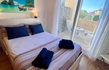 GATU Villa Atardecer en la playa de las Redes " Preferente mayores de 21 años y familias " - Foto 2