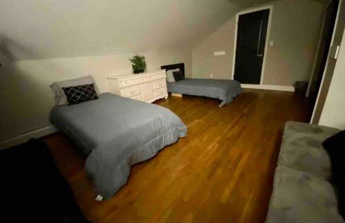 [4-BR/Sleeps 12] Family & Friends Home in Indiana - Foto 35