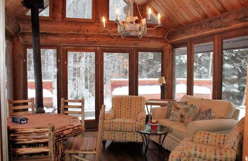 The Kresge Kabin - Authentic Grand Log Cabin. - Foto 12