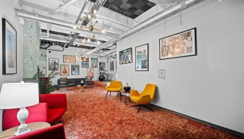 Luxury Downtown Dallas Retreat with Parking, Pool, Gym - Foto 2