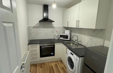 MK Apartments, Chorlton, Manchester Car Park - Foto 9