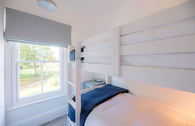 Bonheur, 16 Bartholomew Green, Southwold - Photo 10