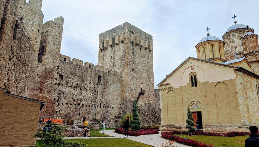 Serbia Oriental: Tour de los Monasterios Medievales y la Cueva de Resava - Foto 3