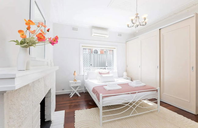 Beautiful 3BR Family Home With Backyard and BBQ - Photo 4