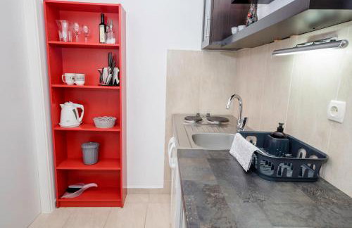 Apartments by the Beach with Pool and Lounge Beds - Miral Apartments - Foto 35