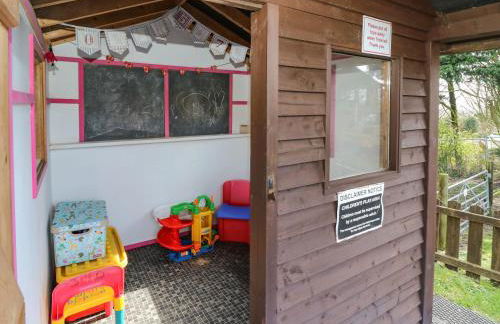 The Retreat - Photo 18