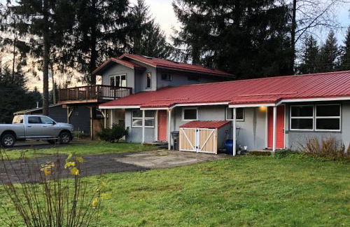 Nugget Place-Includes three separate two bedroom units near Mendenhall Glacier-DISCOUNTS ON TOURS! - Foto 25