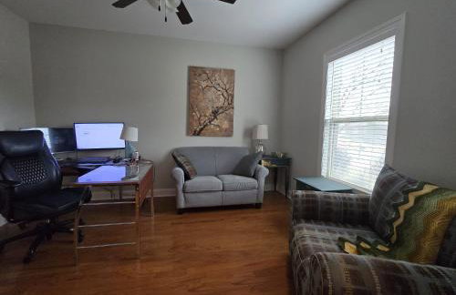 Madison Retreat - Photo 18