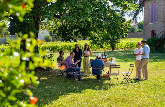 Recorrido privado de un día completo por los viñedos de Borgoña en un Land Rover clásico (Lyon) - Foto 7