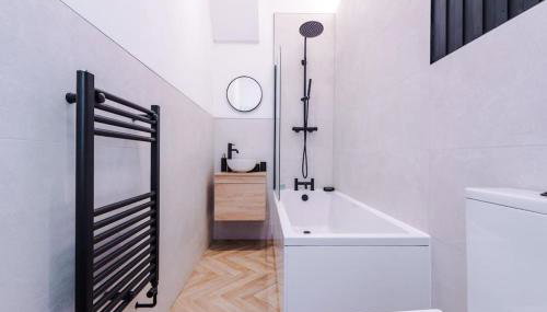 Modern & Chic Four Bedroom Home - Foto 3