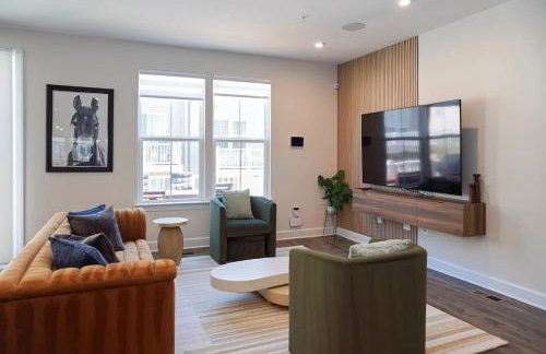 New LUX home close to DC and Metro - Photo 2