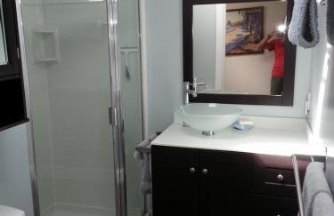 Very Private and Spacious Waterfront Family House - Foto 53