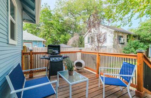 Lindale Charming Home Sleeps 4 Yard WiFi - Foto 9