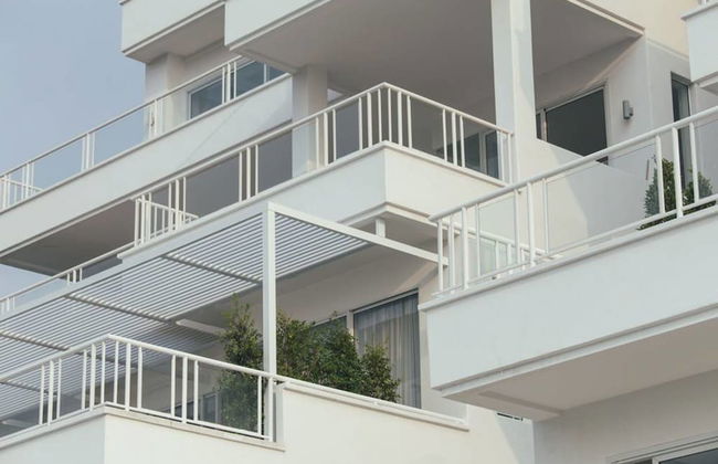 The Peak Residence - Photo 1