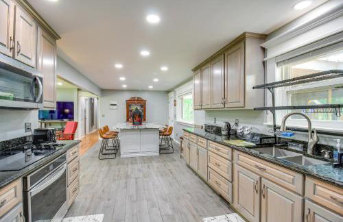 13 Mi to Guntersville Lake Henagar Gem with Hot Tub - Foto 9