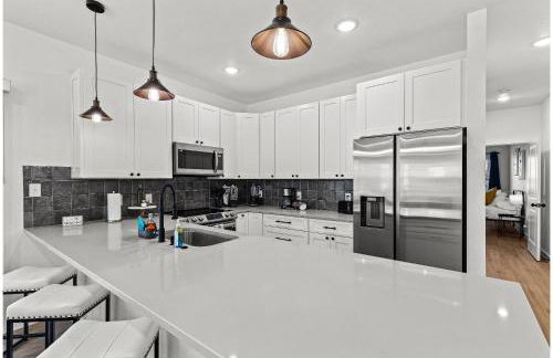 Brand New! Relax at 3br/2ba Apt. Near City Center - Foto 7