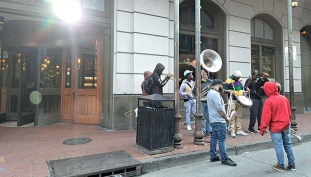 Visite guidée dans le quartier français - Photo 2