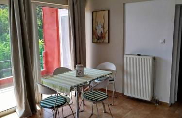 Open view 1 - Photo 4