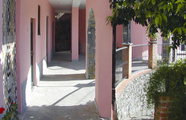 Apartment in Castellaro With Terrace - Photo 33