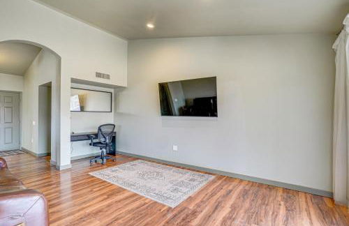 Families Welcome! Dog-Friendly Glendale Home - Foto 10