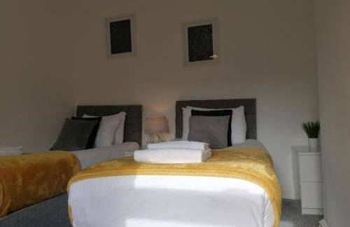 Chester 4 Bedroom House, Contractors & Leisure by Rework Accommodation - Photo 40