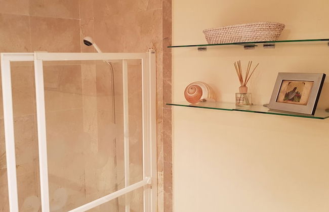 Exquisite Calahonda Beach Studio - Foto 17