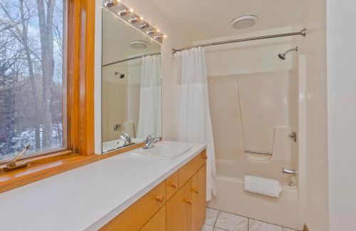 Amherst Woodland Escape - Foto 2