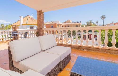 Cubo's Villa Yedra Guadalmar - Photo 34