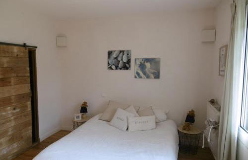 Le petit mas en provence avec piscine - Photo 37