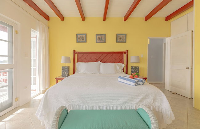 Fort Recovery Beachfront Villa & Suites Hotel - Photo 41