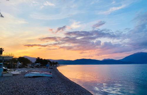 Beachfront Retreat at Agios Vasileios - Foto 24